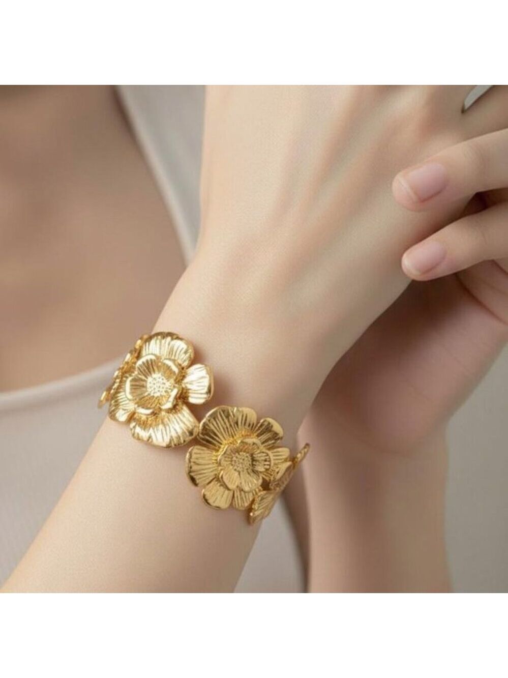 304 Stainless Steel Vintage Floral Bracelet Flower Cuff w/Blooming Botanical